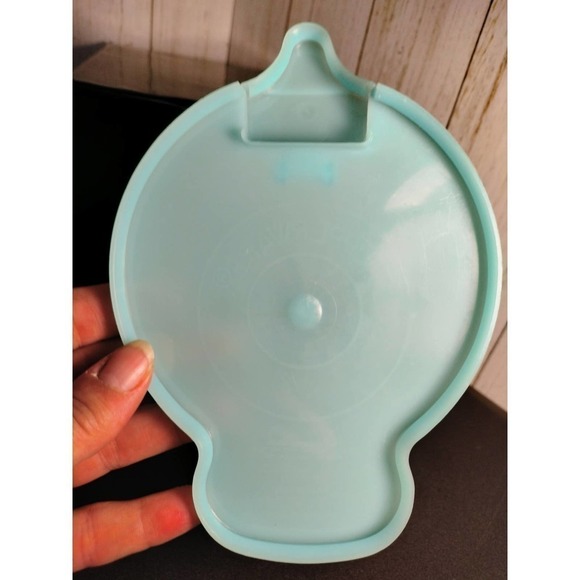 Tupperware Vintage #447 & #448 Milk pitcher lid REPLACEMENT light blue (B6) - Picture 4 of 5